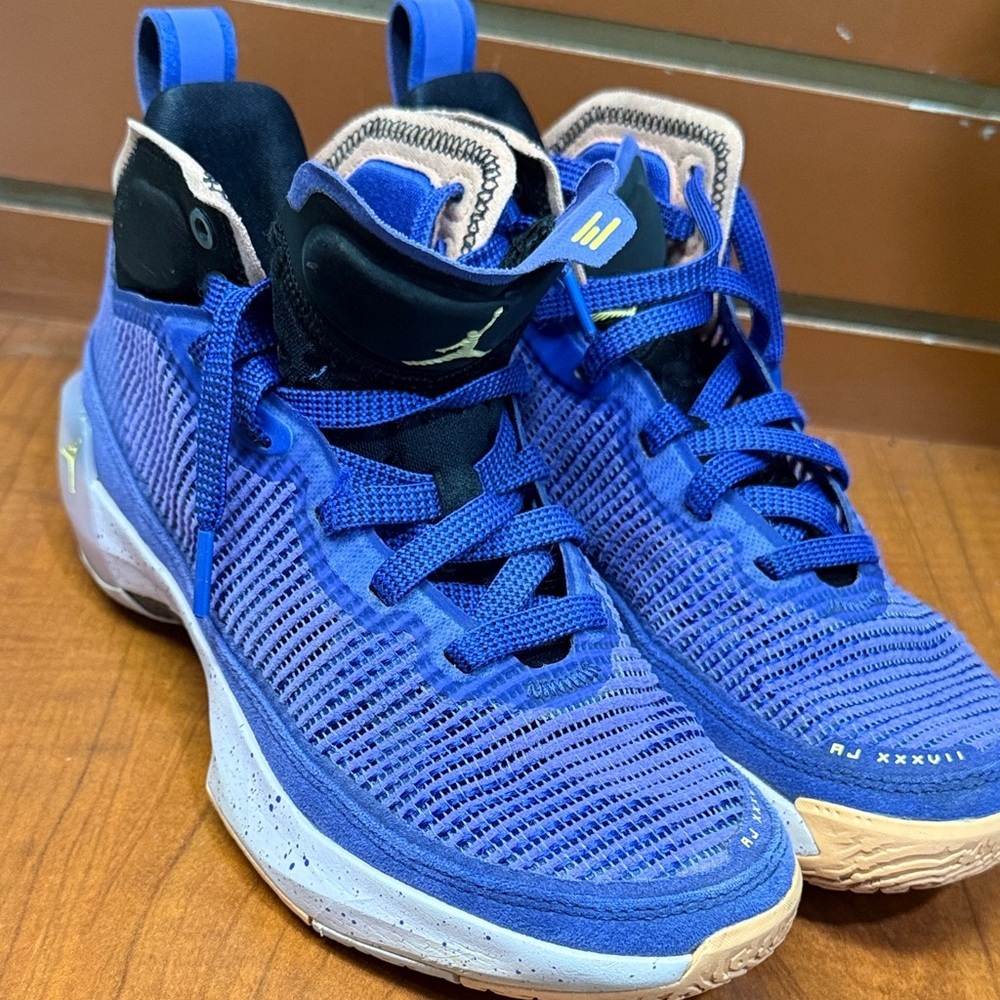 Jordan Women's Athletic High-Top Sneakers in Royal Blue and White - Picture 8 of 9